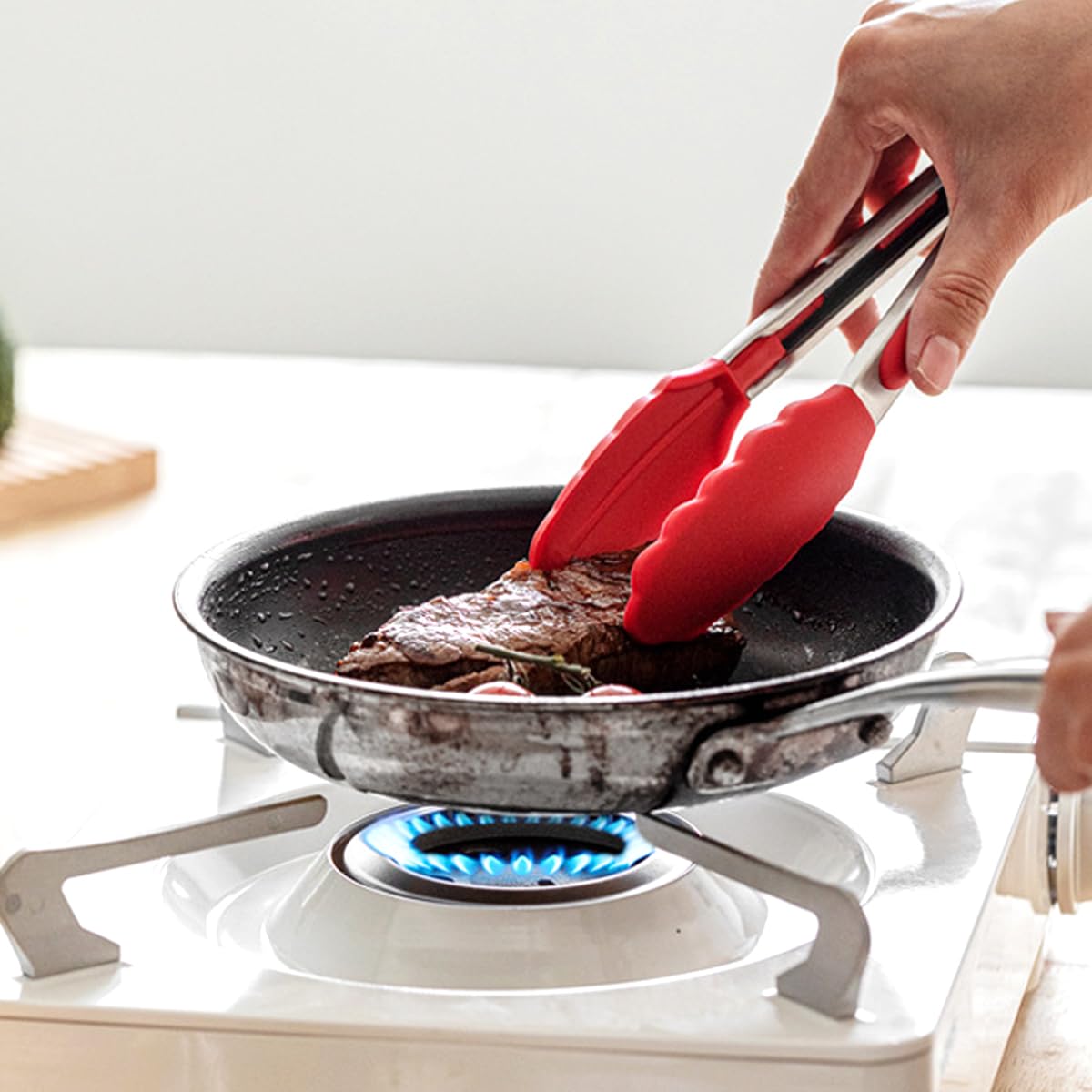 ForTomorrow color-pack set of 9-inch and 7-inch tongs