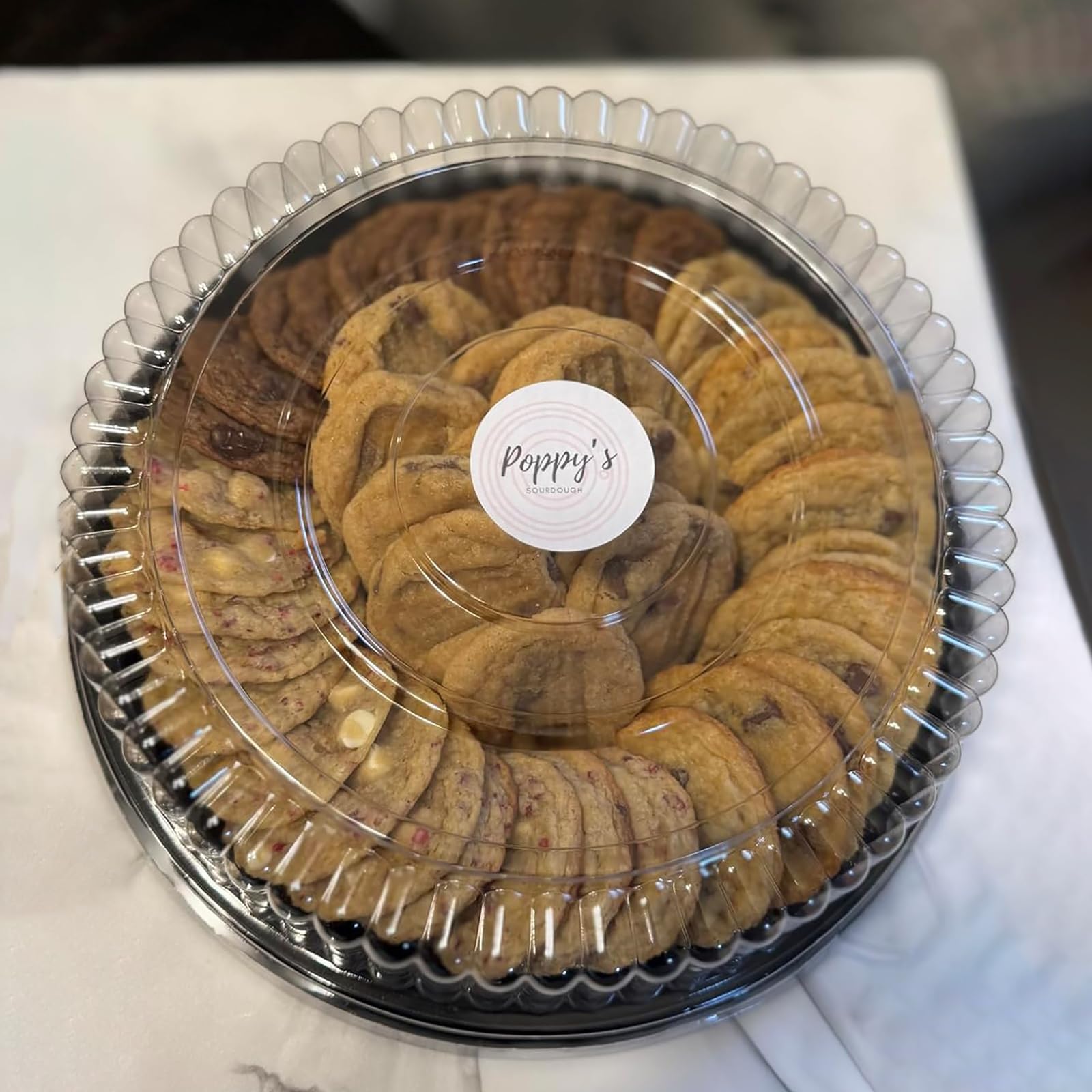 Frcctre bakery and sandwich trays for elegant presentation.