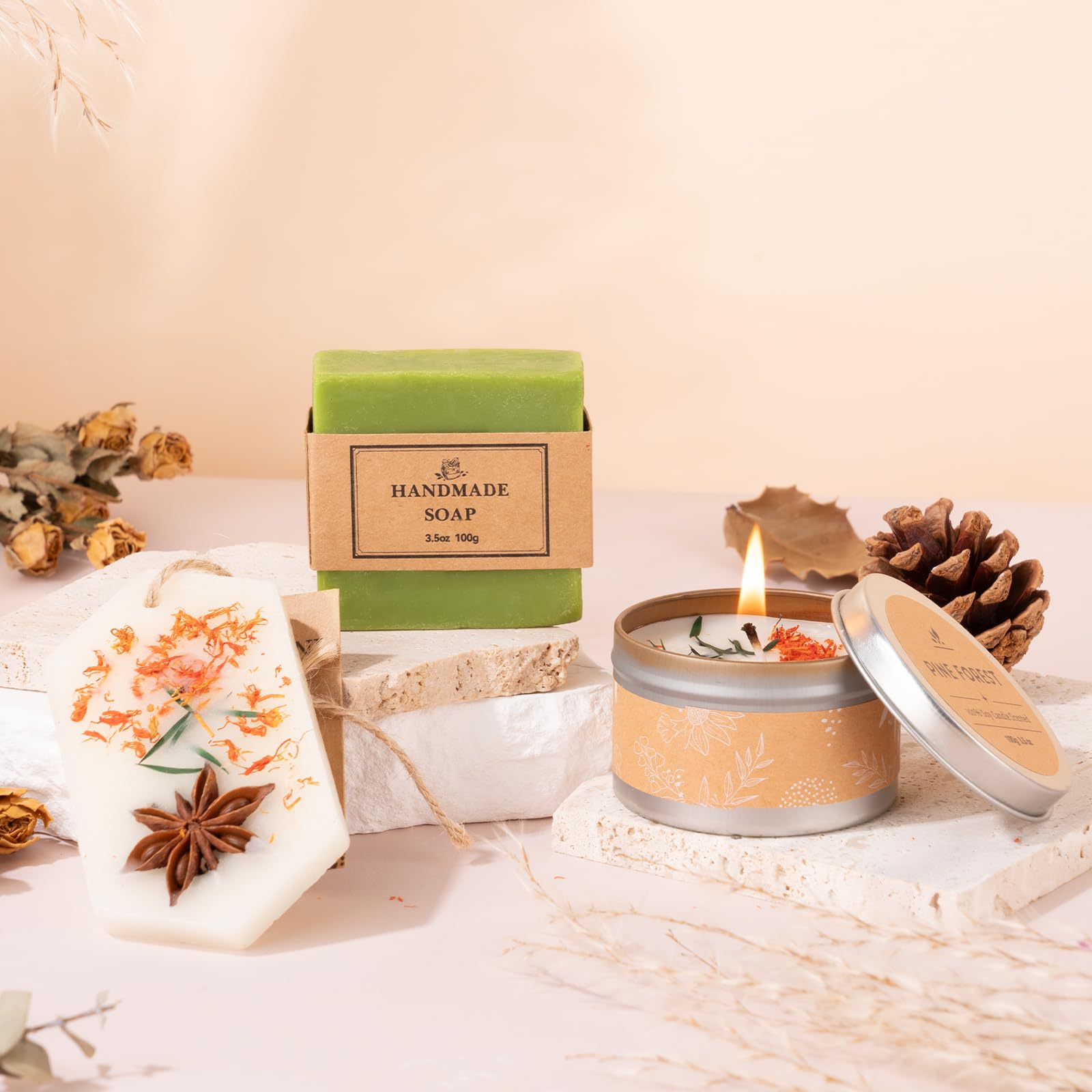 Frerdui pine forest soy wax candle for cozy ambience