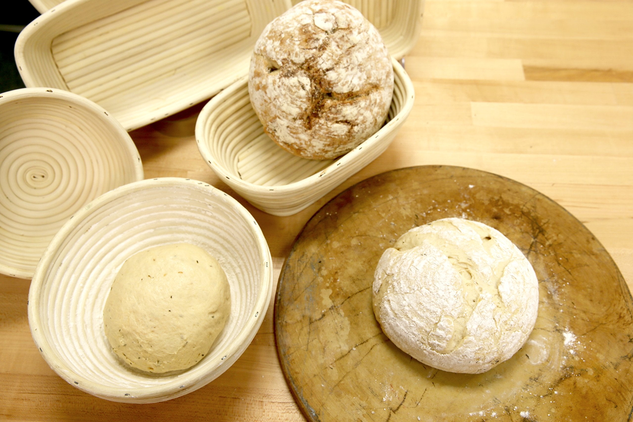 Frieling Brotform bread dough rise in traditional banneton for rustic loaves.