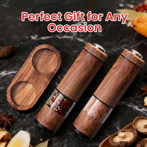 Fruspace refill spoon and cleaning brush are included