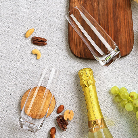 FrutPunch dishwasher-safe champagne glasses simplify cleanup after festive gatherings.