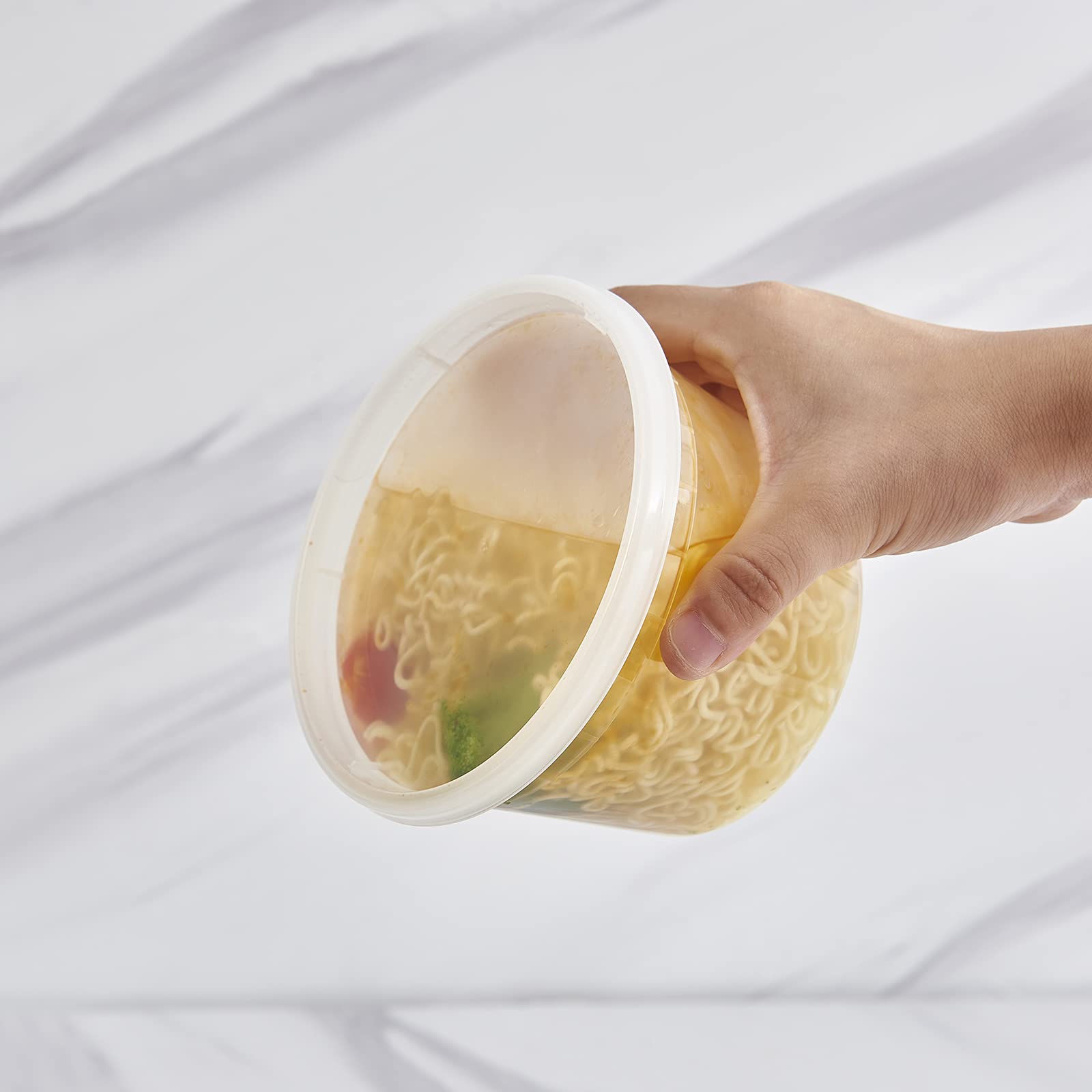 FULING dishwasher-safe container simplifies cleaning after busy meal prep days.
