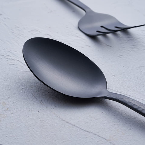 Fullyware 9.5-inch pie server in matte black for clean slices.