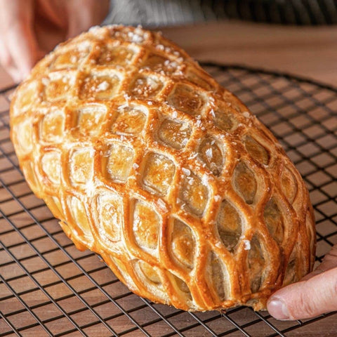 Funnans pizza top crust lattice tool shapes geometric patterns.