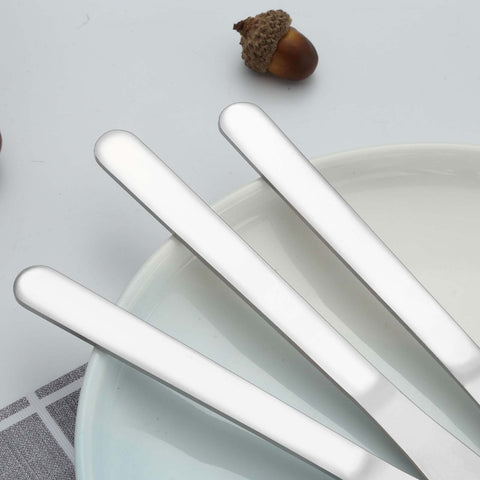 Funnydin durable cutting edge slicing bread and steak with confidence.