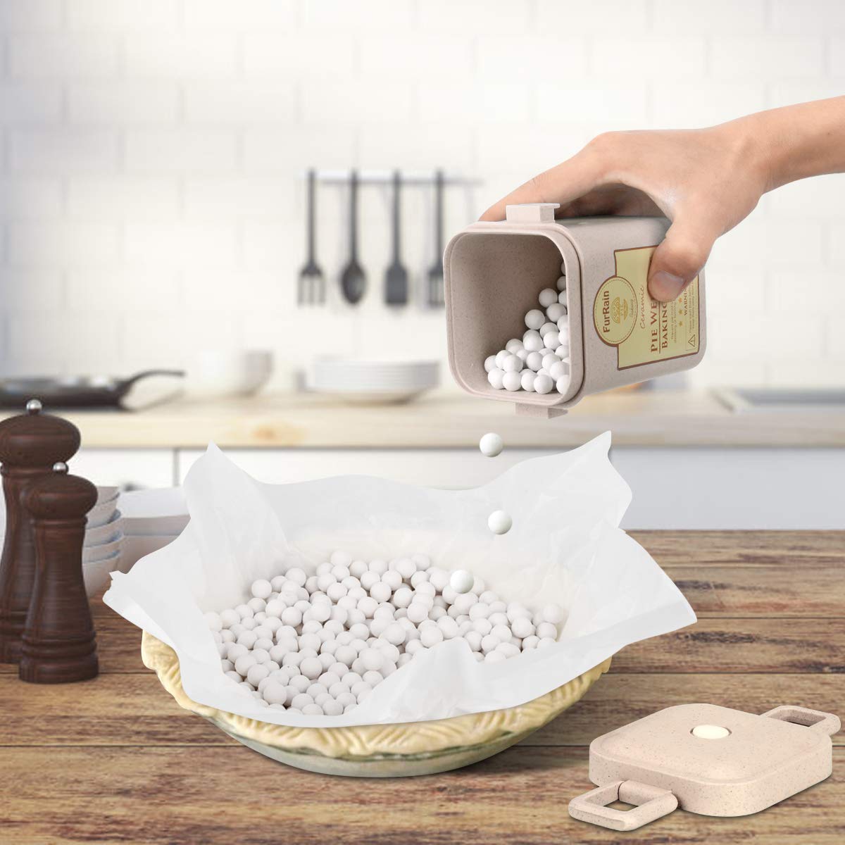 Oven-safe FurRain pie weights up to 480°F for crisp crusts.