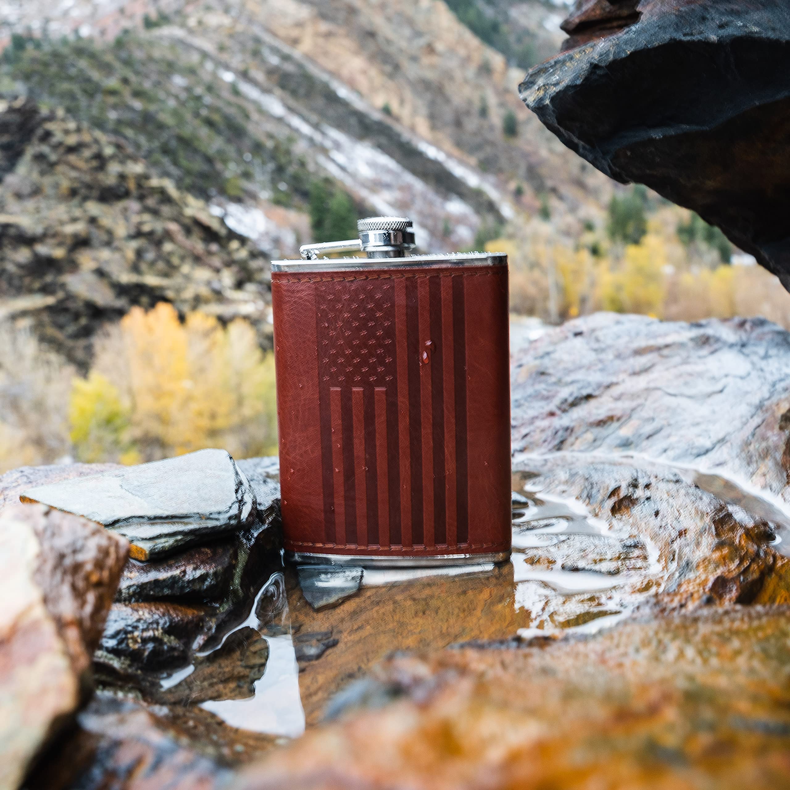 Future Hydrate compact-size flask supports travel, festivals, and spontaneous adventures.
