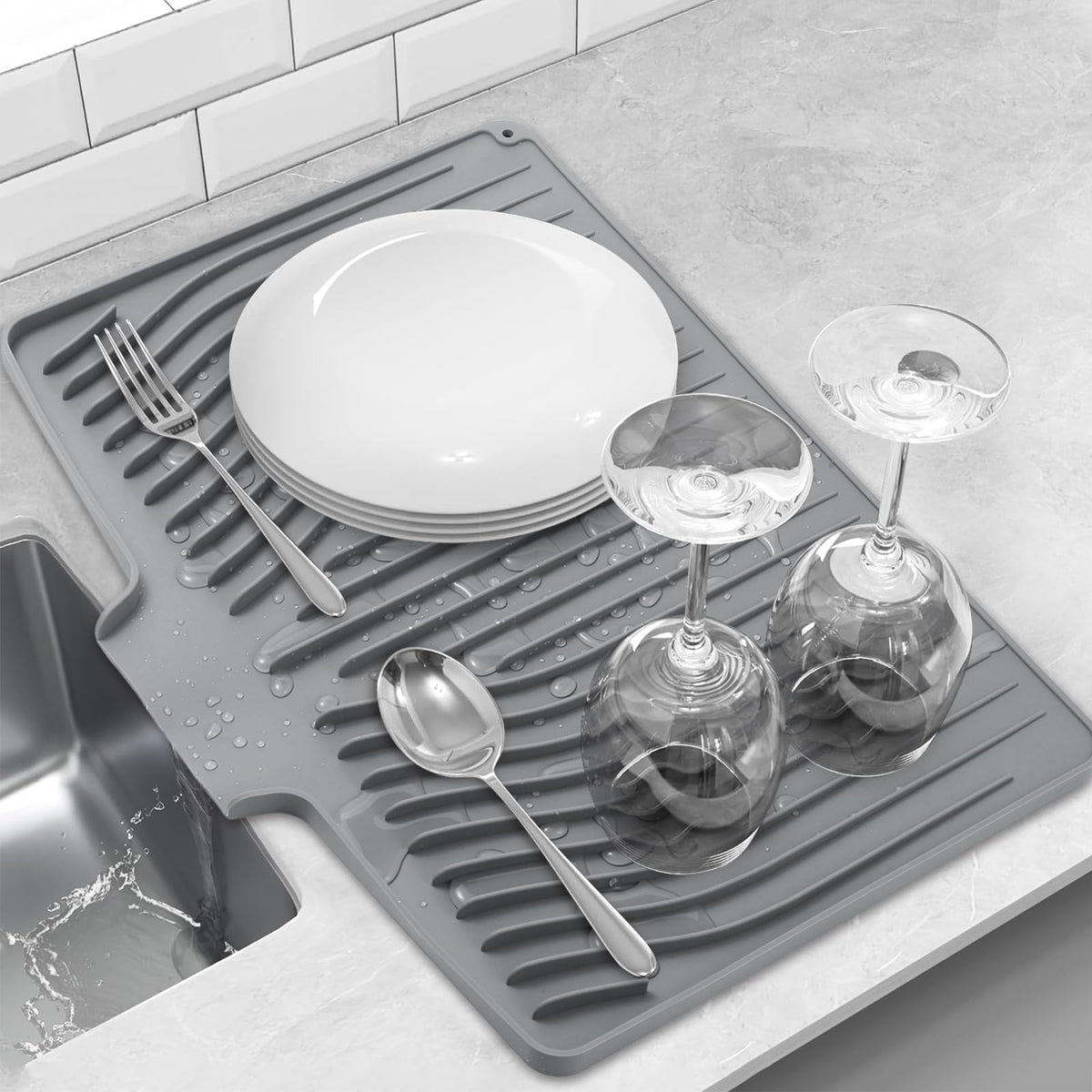 FUYXINGXY silicone dish drying mat overview keeps countertops dry with quick air drying