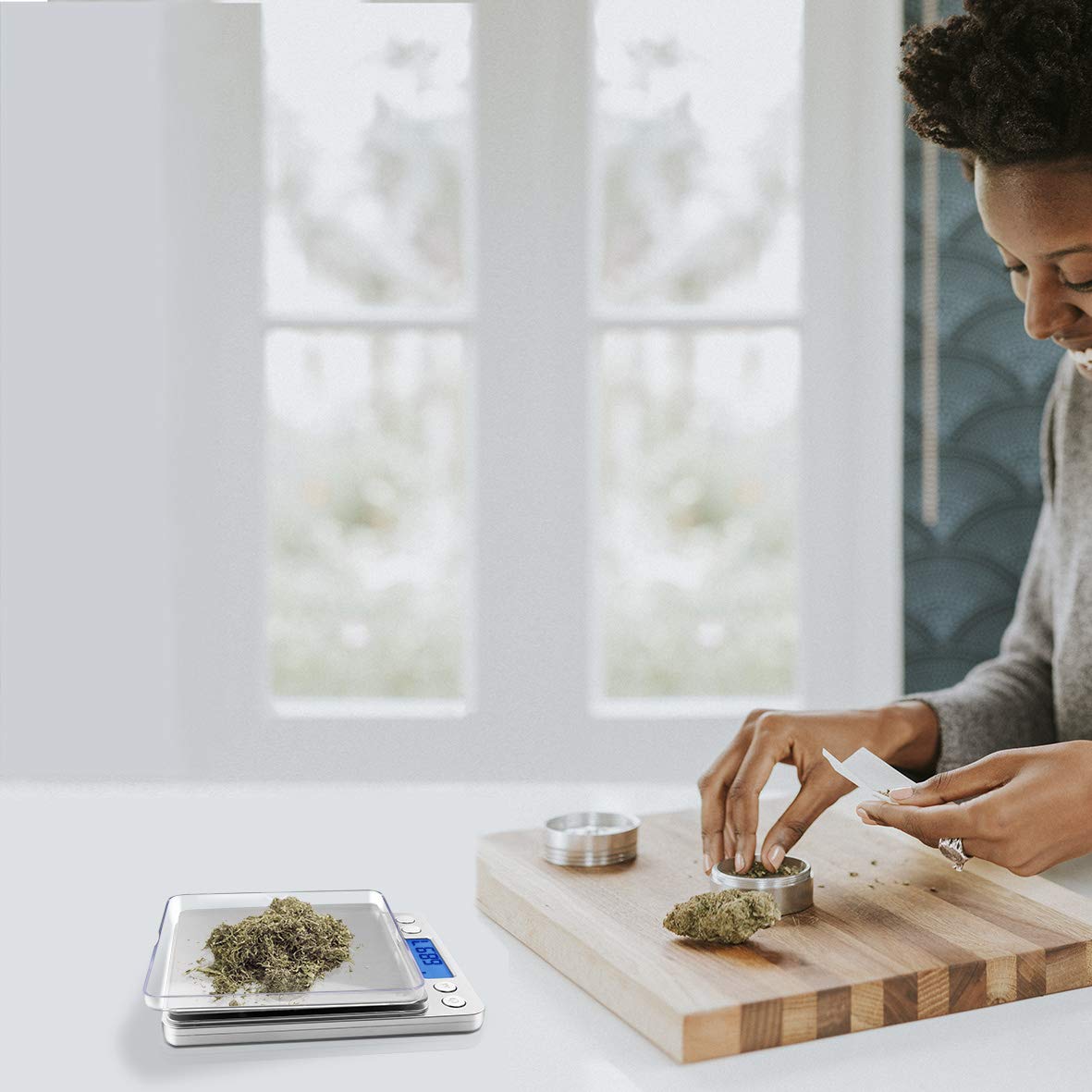 Fuzion Digital Gram Scale auto-off and battery indicator save power.