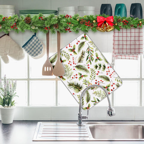 FYSUIMU holiday decor protects countertops while setting tableware