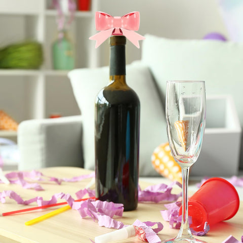 FYSUIMU wine stopper provides easy sealing for bottles.