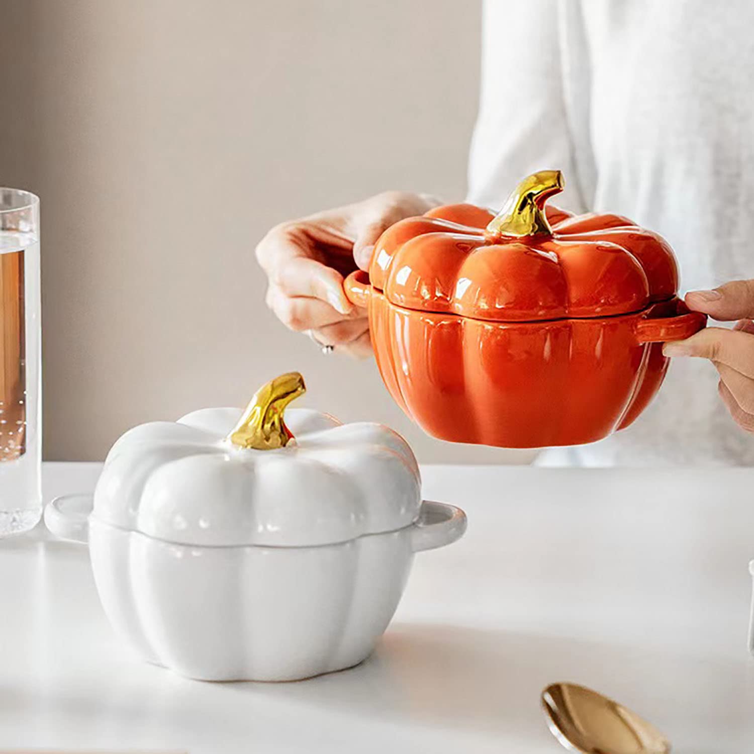 FYUEROPA dishwasher-safe pumpkin bowl stacked with ramekins.