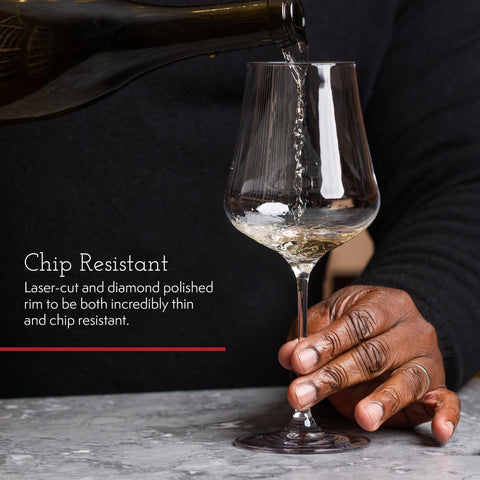 Gabriel-Glas StandArt dishwasher-safe crystal glass maintains brilliance through cycles.