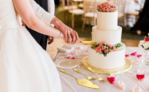 Galaxozent gold-plated finish adds luxury for special occasions.