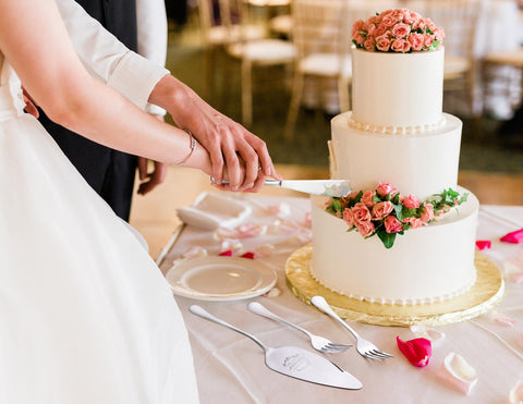 Galaxozent silver-plated finish adds luxury to dessert service