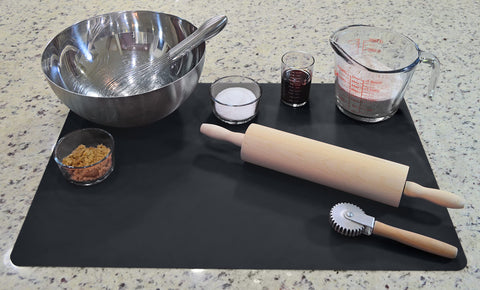 Gasaré silicone mats protect quartz and granite counters