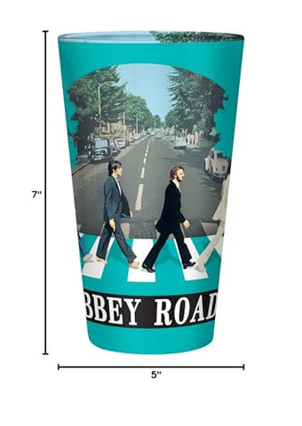 GB eye Beatles Abbey Road XXL glass enhances home bars and displays.