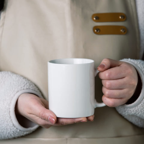 GBHOME glossy inner glaze resists coffee stains for easy cleaning.