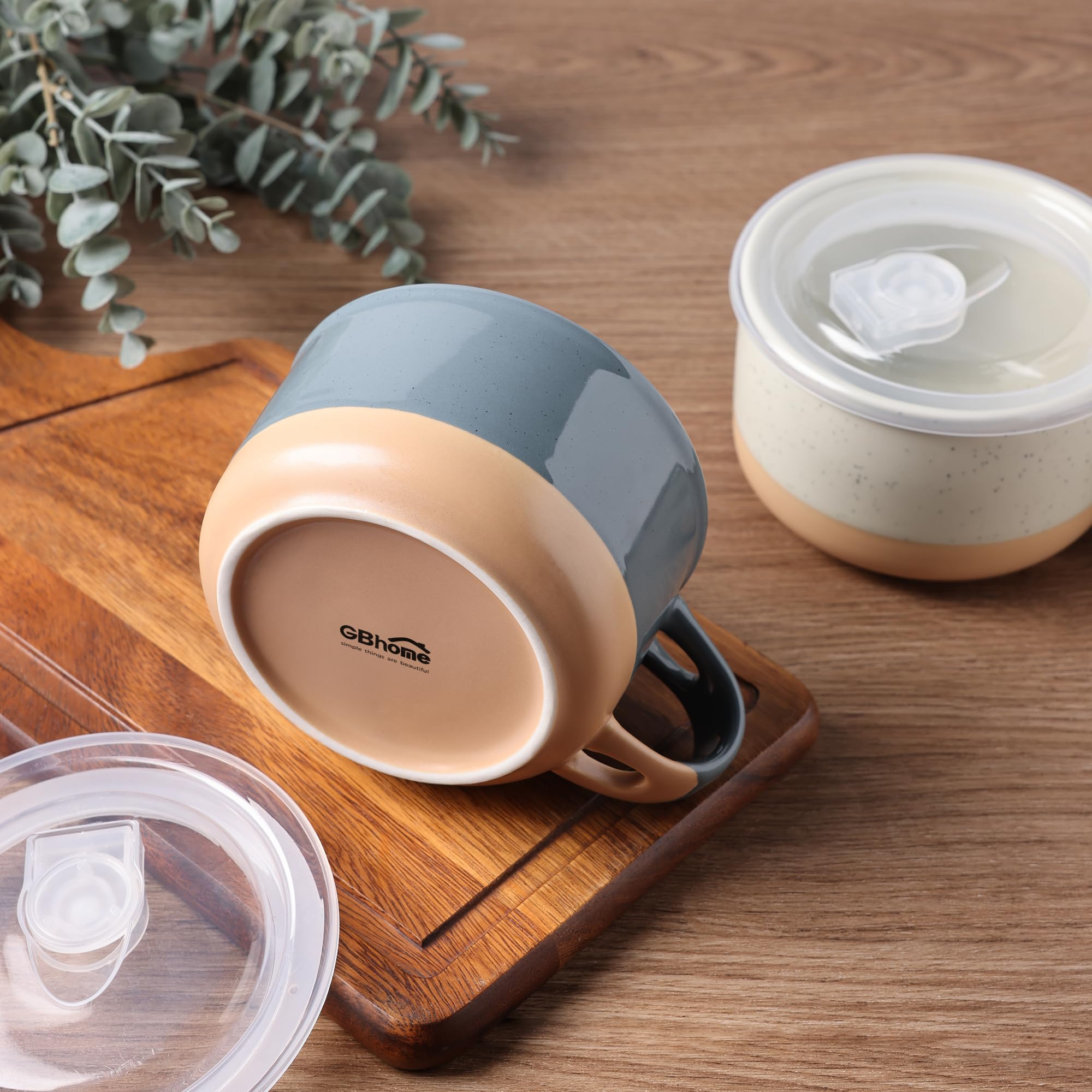 GBhome vented lid in microwave for quick, mess-free reheating