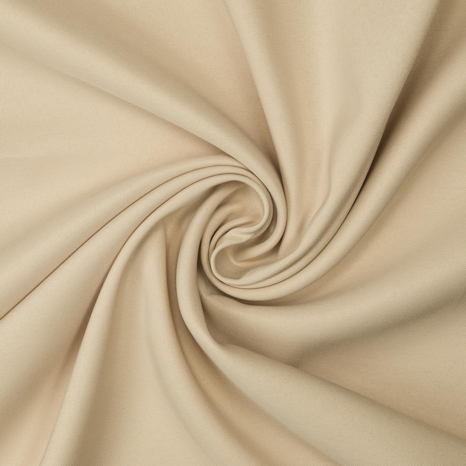 Gee Di Moda heavy-duty polyester offers wrinkle resistance and durability.