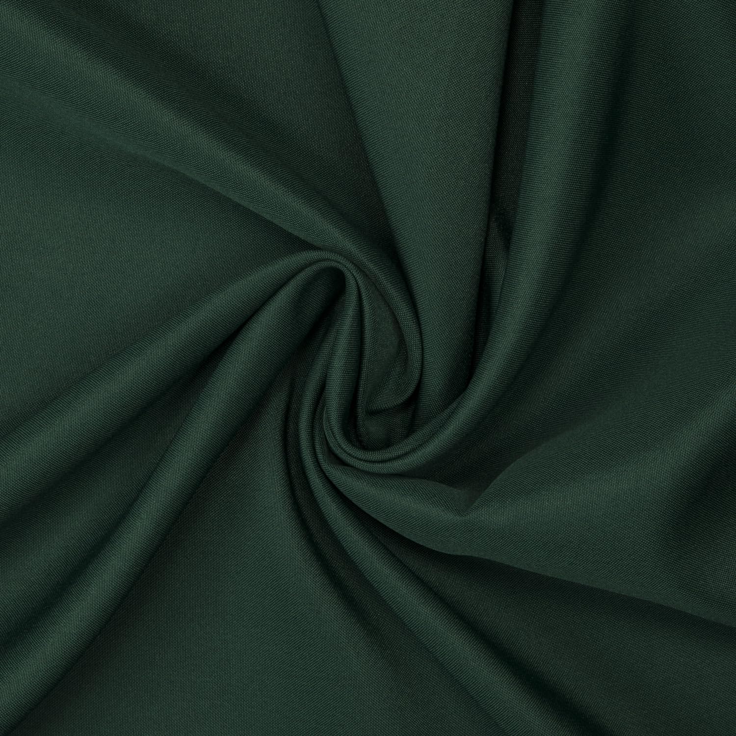 Gee Di Moda machine washable tablecloth maintaining color after wash