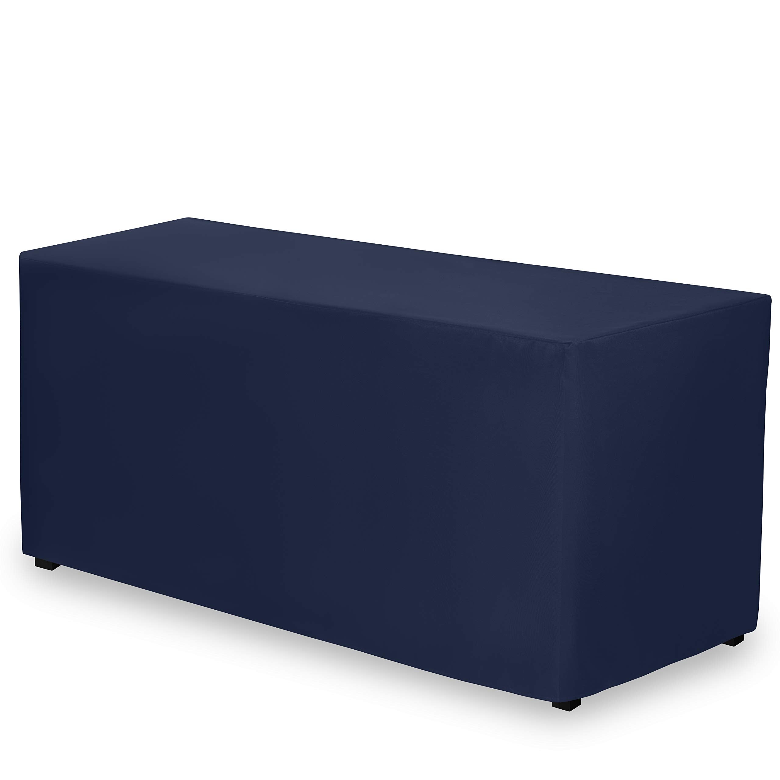 Gee Di Moda tablecloth with hemmed edges provides a clean, formal look.