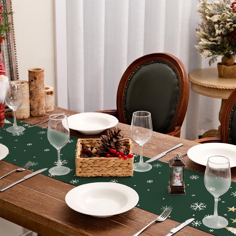 GEEORY festive green runner enhances holiday tables