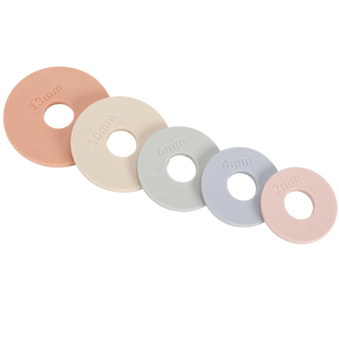 Geesta rolling pin rings multicolored spacer bands in a 10-piece set aid even dough thickness for consistent baking.