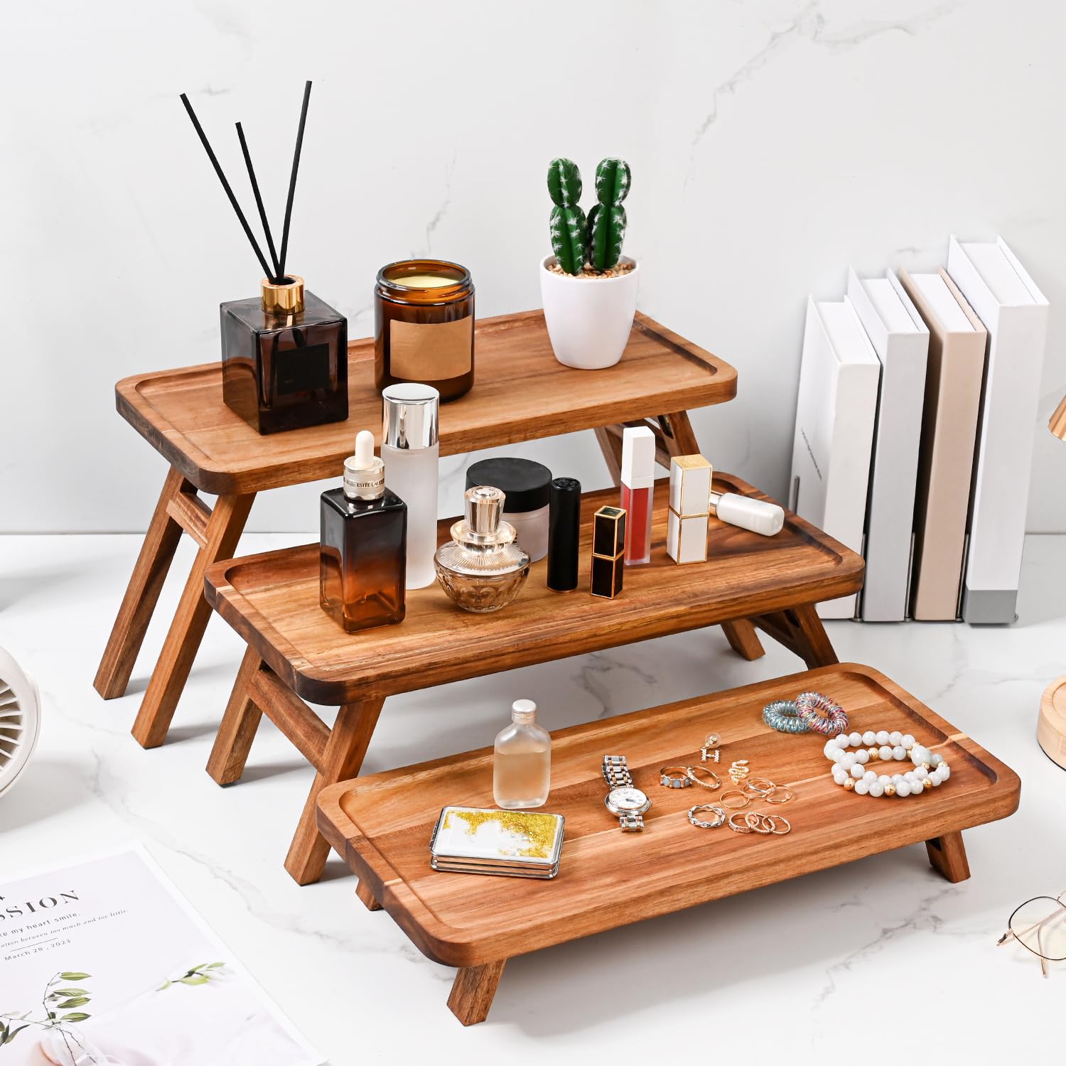 GEHE stackable design adapts to spaces and displays