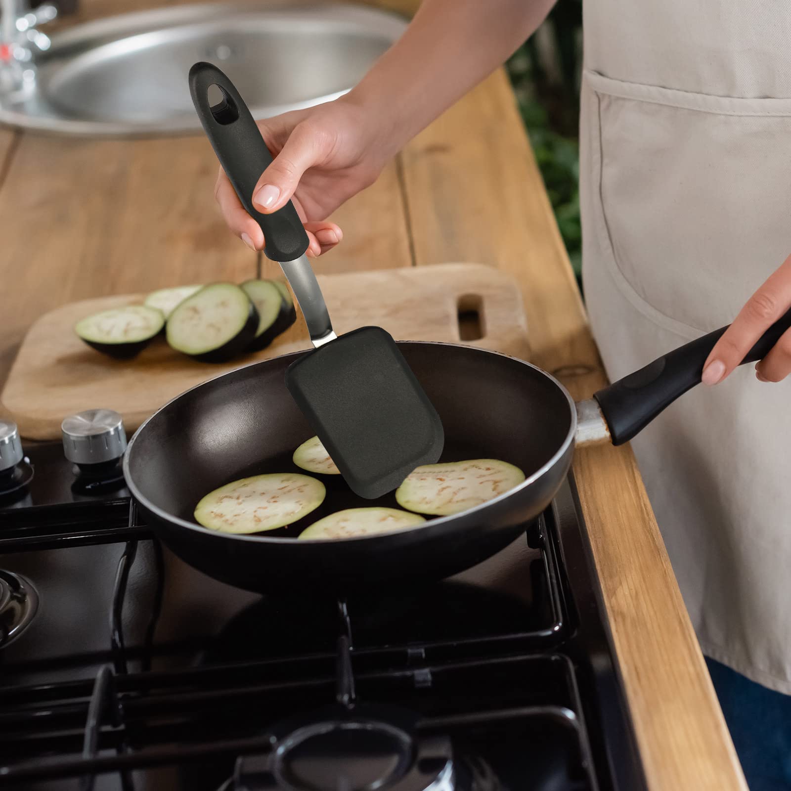 Gejoy baking spatula set for versatile cooking and neat storage.