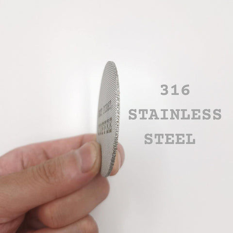 GEMINIGAMER2 316 stainless steel mesh detail shows durable filtration.