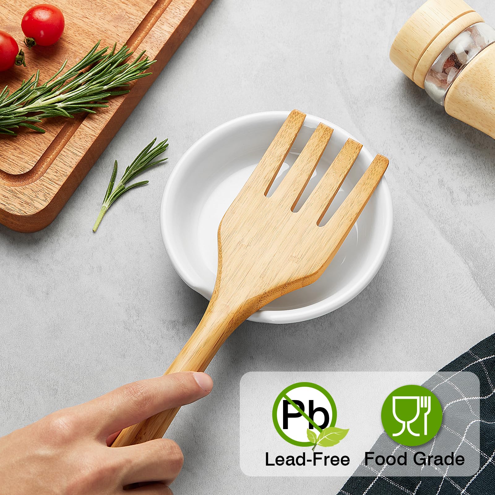 Gencywe 4-pack spoon rests are stackable for compact kitchen storage.