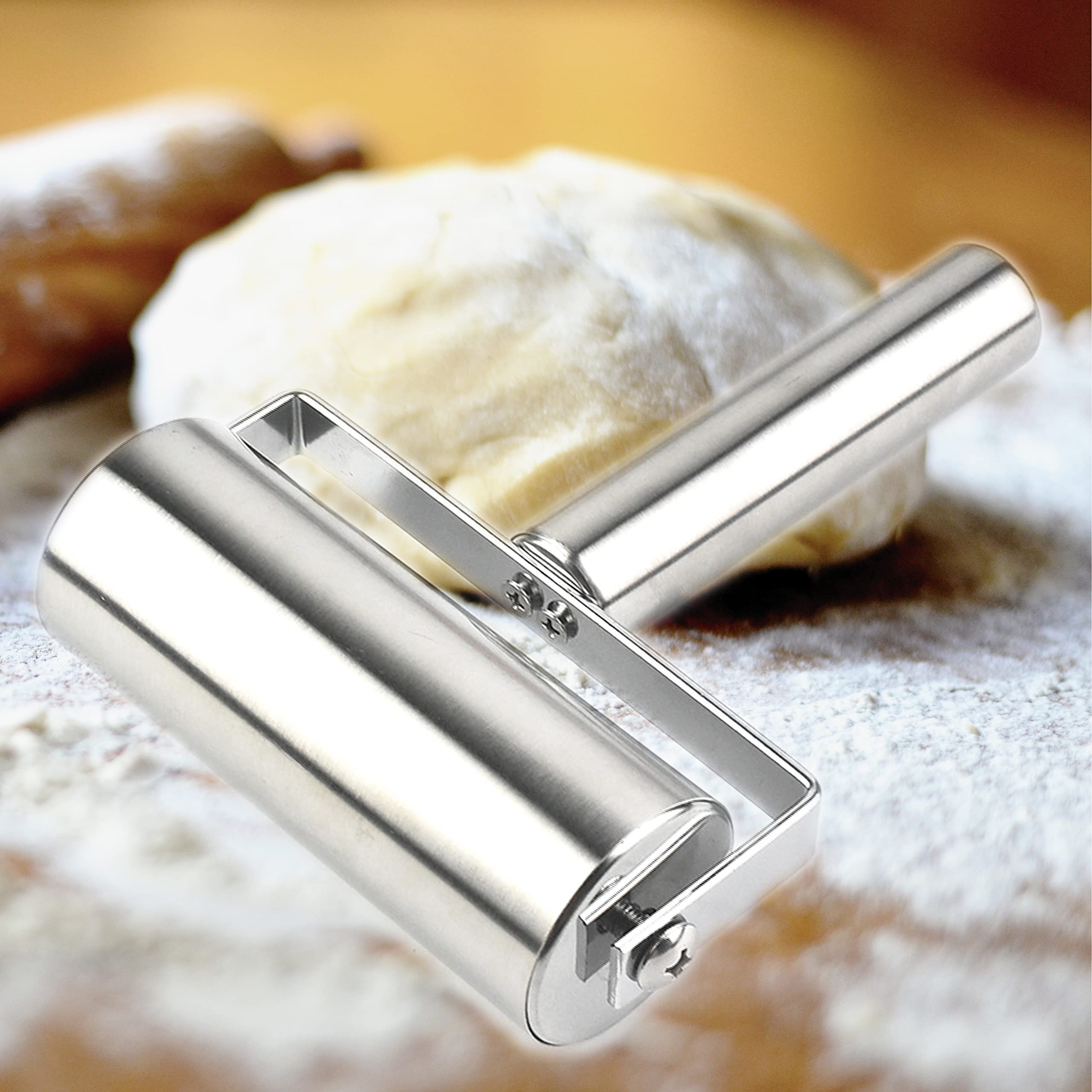 Generic easy-clean rolling pin designed for quick baking prep.