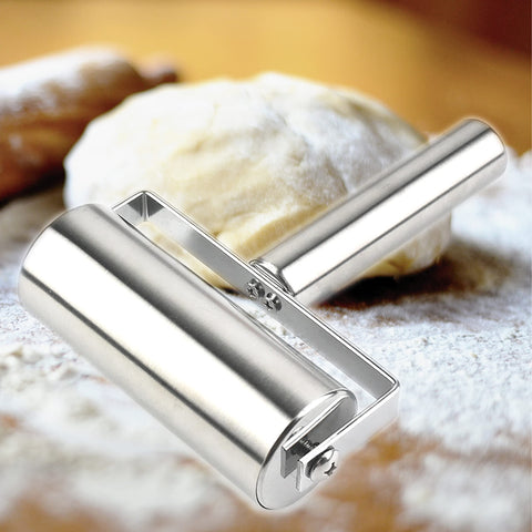 Generic easy-clean rolling pin designed for quick baking prep.