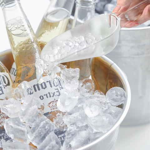 Generic ice scoop hanging groove enables tidy storage and quick reach.