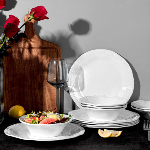 Ideal for indoor or outdoor meals with a white finish.