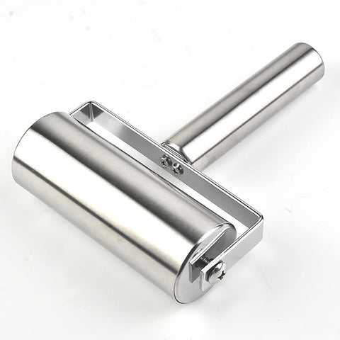 Generic Pastry Pizza Roller shows a smooth rolling pin for precise dough shaping.