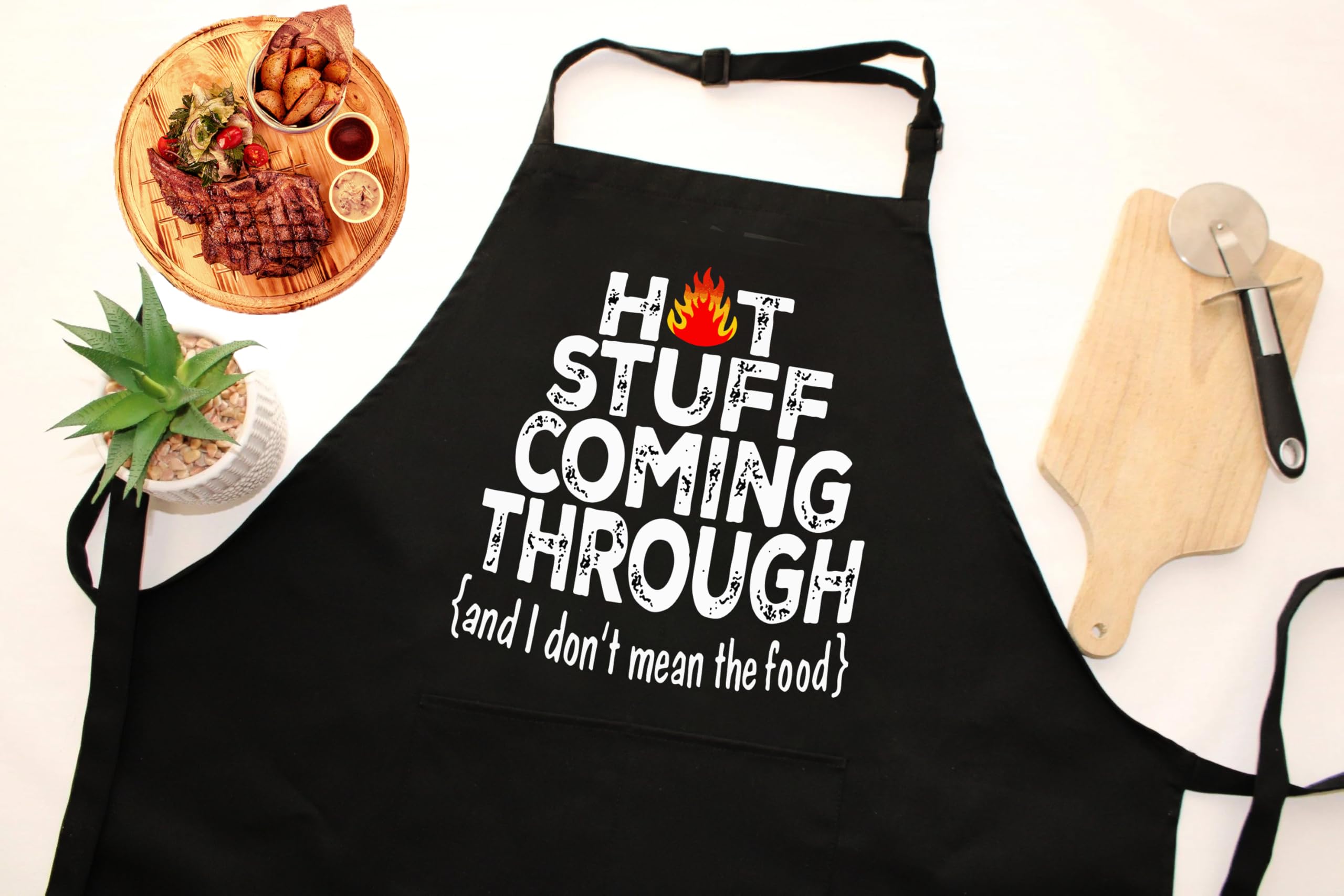 GENSTORES spacious pocket apron ideal for cooking, grilling, or garden chores