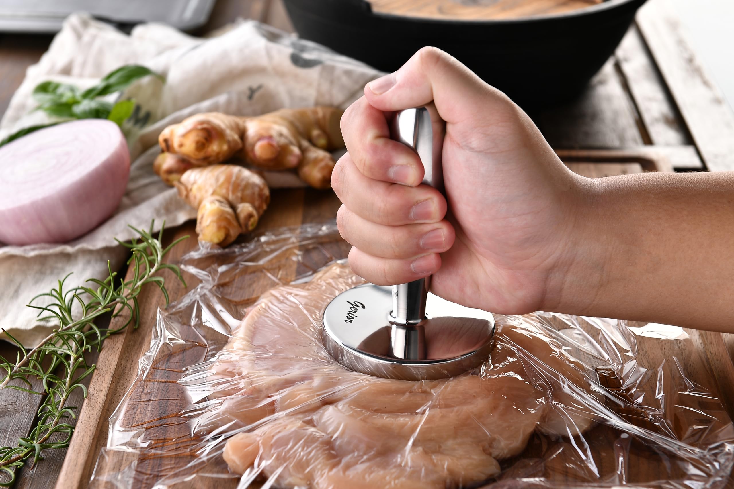 Gerior pounder highlights over-base handle for precise control during pressing.