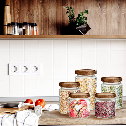 Gerrii wooden lid with silicone seal ensures airtight storage