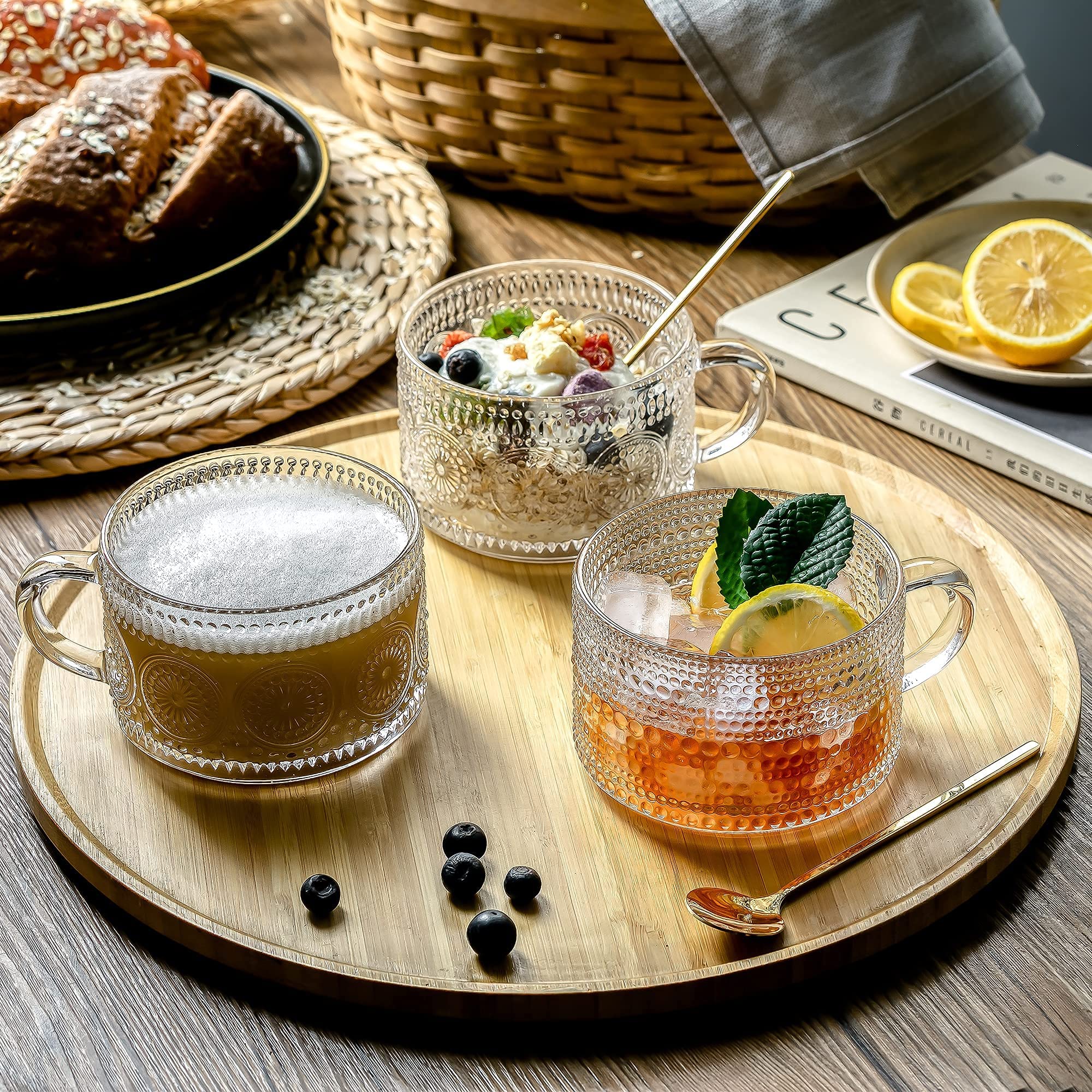 Gezzeny mug set including two spoons for quick mixing