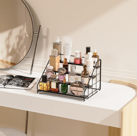 GIGIFTREE bright black finish adds sleek style to any kitchen.