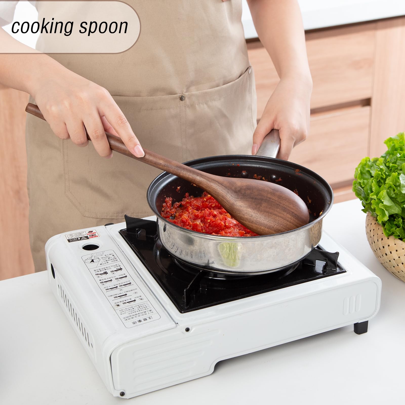GinSent long-handle spoon facilitates easy stirring in hot pots.