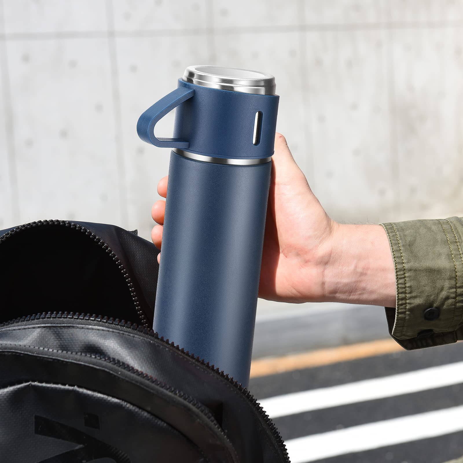 GIOGD blue travel bottle ideal for hiking and biking adventures