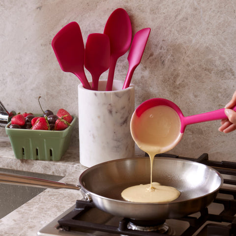 GIR Get It Right ladle seamless design is dishwasher safe and easy to clean.