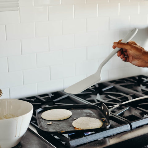GIR dishwasher-safe construction simplifies cleanup after busy weeknights.