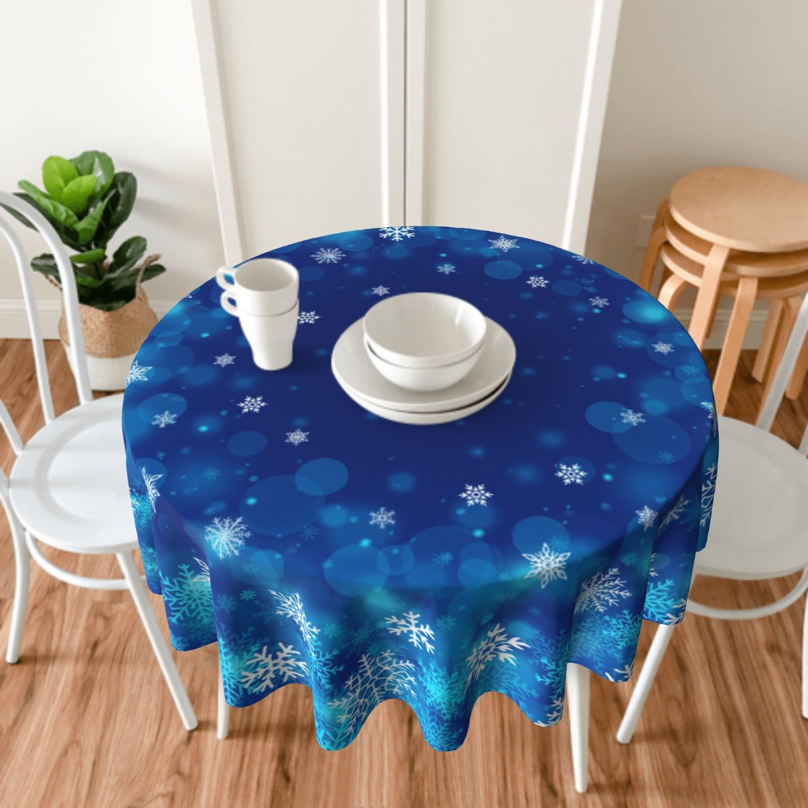 Giwawa winter snowflakes fabric close-up highlighting soft waterproof feel