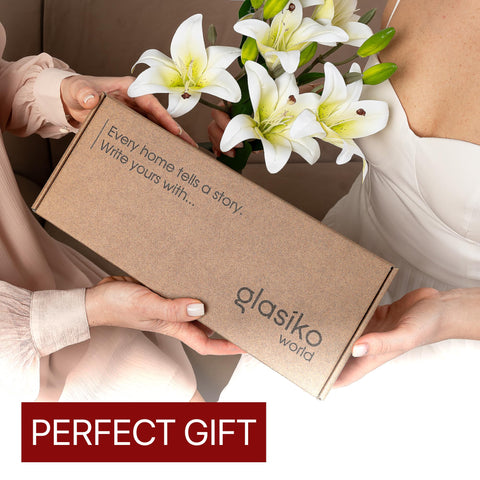 Glasiko World gift-ready wine tray ideal for wine lovers