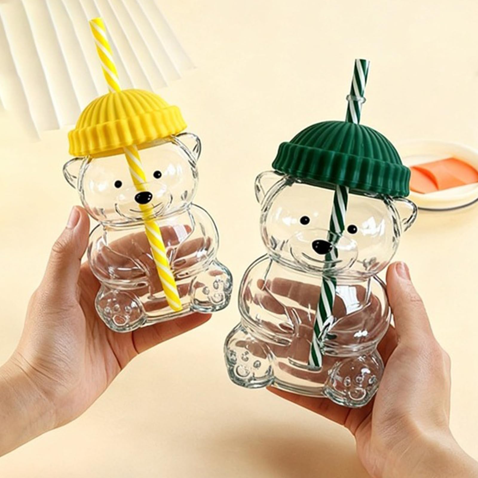 Borosilicate glass construction withstands hot and cold drinks.